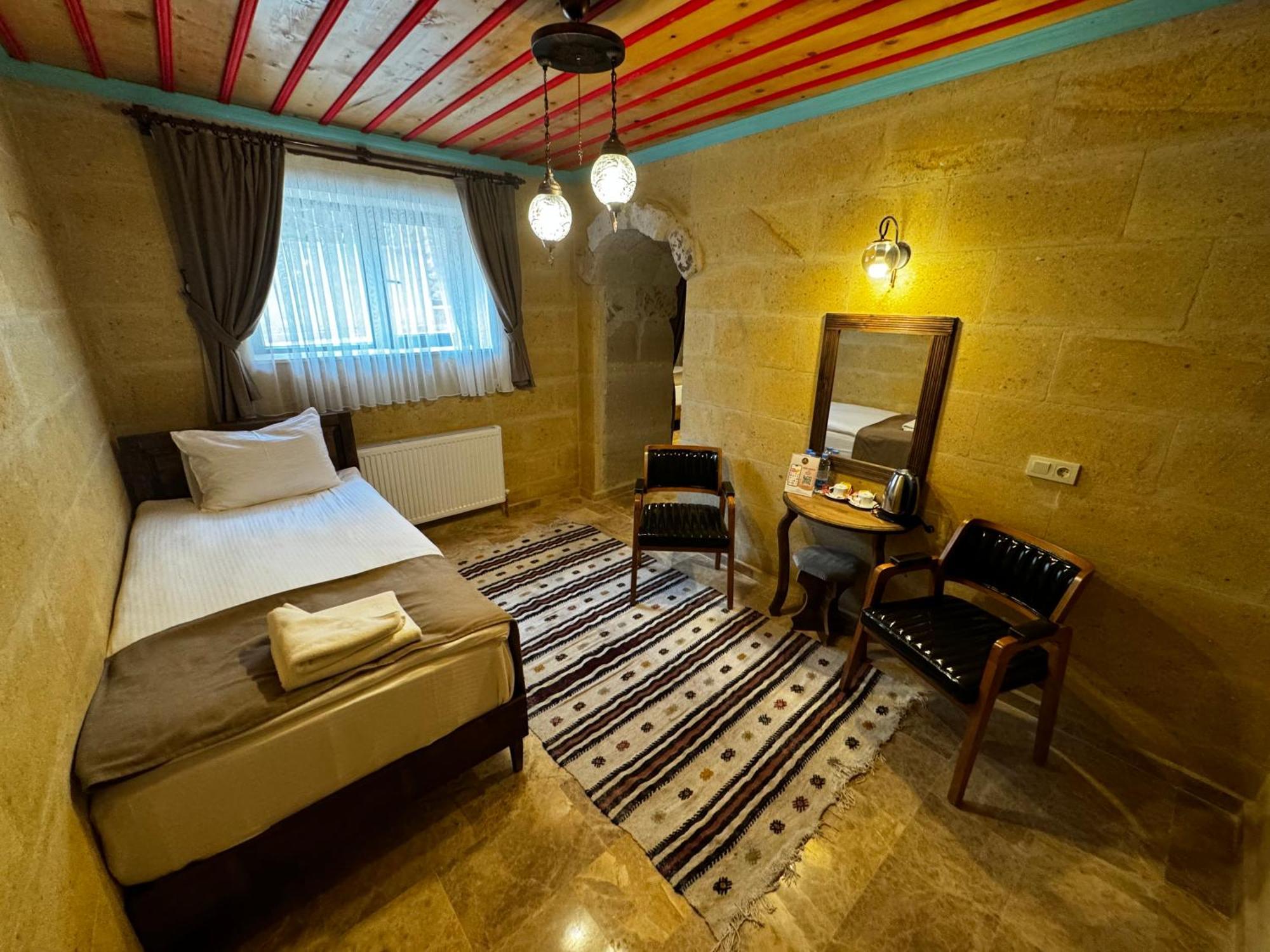 Rustic Caves Otel Göreme Dış mekan fotoğraf