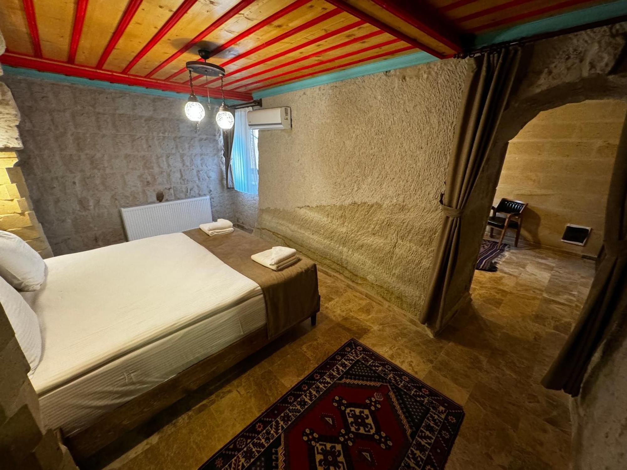 Rustic Caves Otel Göreme Dış mekan fotoğraf