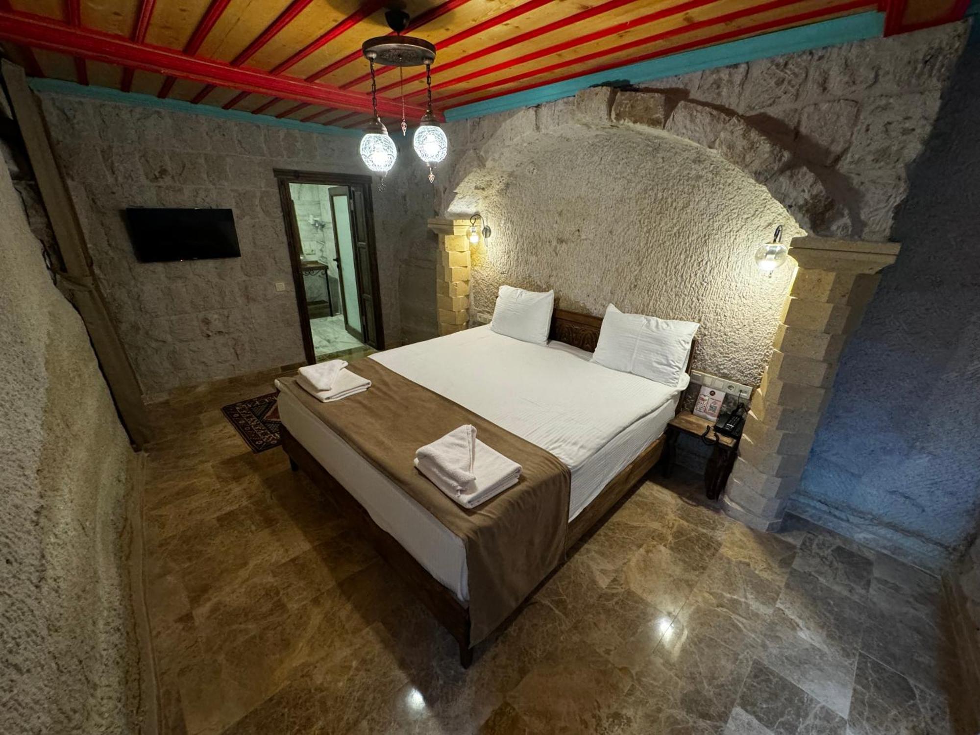 Rustic Caves Otel Göreme Dış mekan fotoğraf