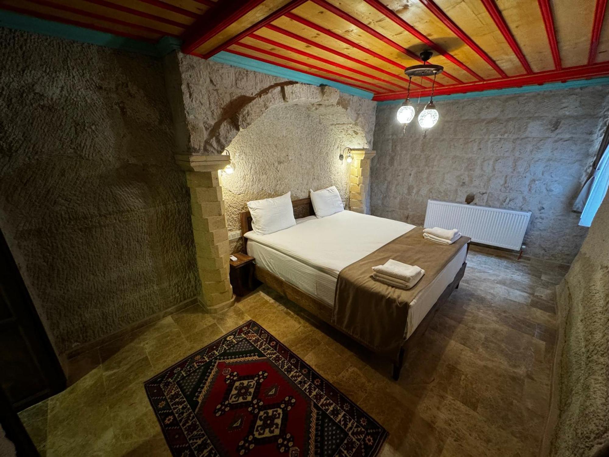 Rustic Caves Otel Göreme Dış mekan fotoğraf