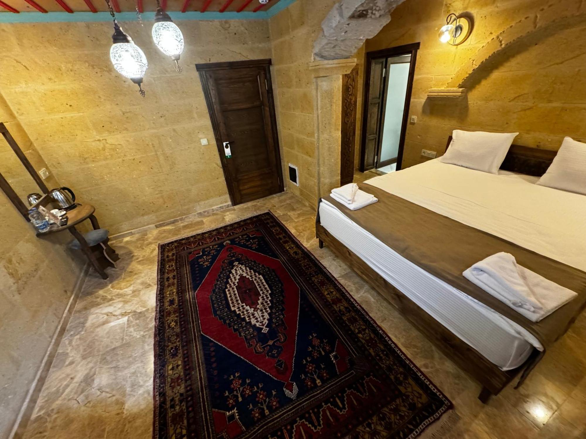 Rustic Caves Otel Göreme Dış mekan fotoğraf