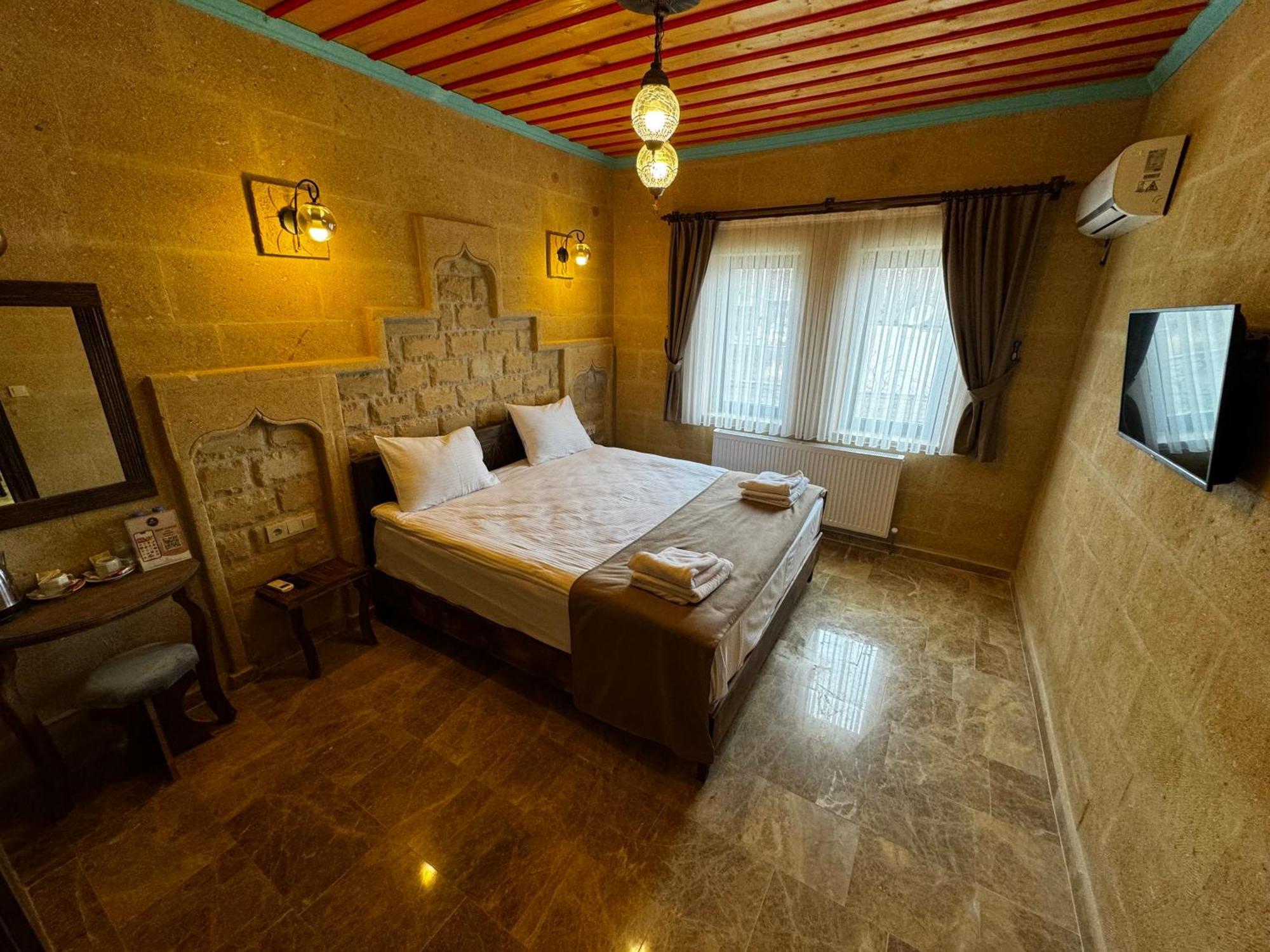 Rustic Caves Otel Göreme Dış mekan fotoğraf