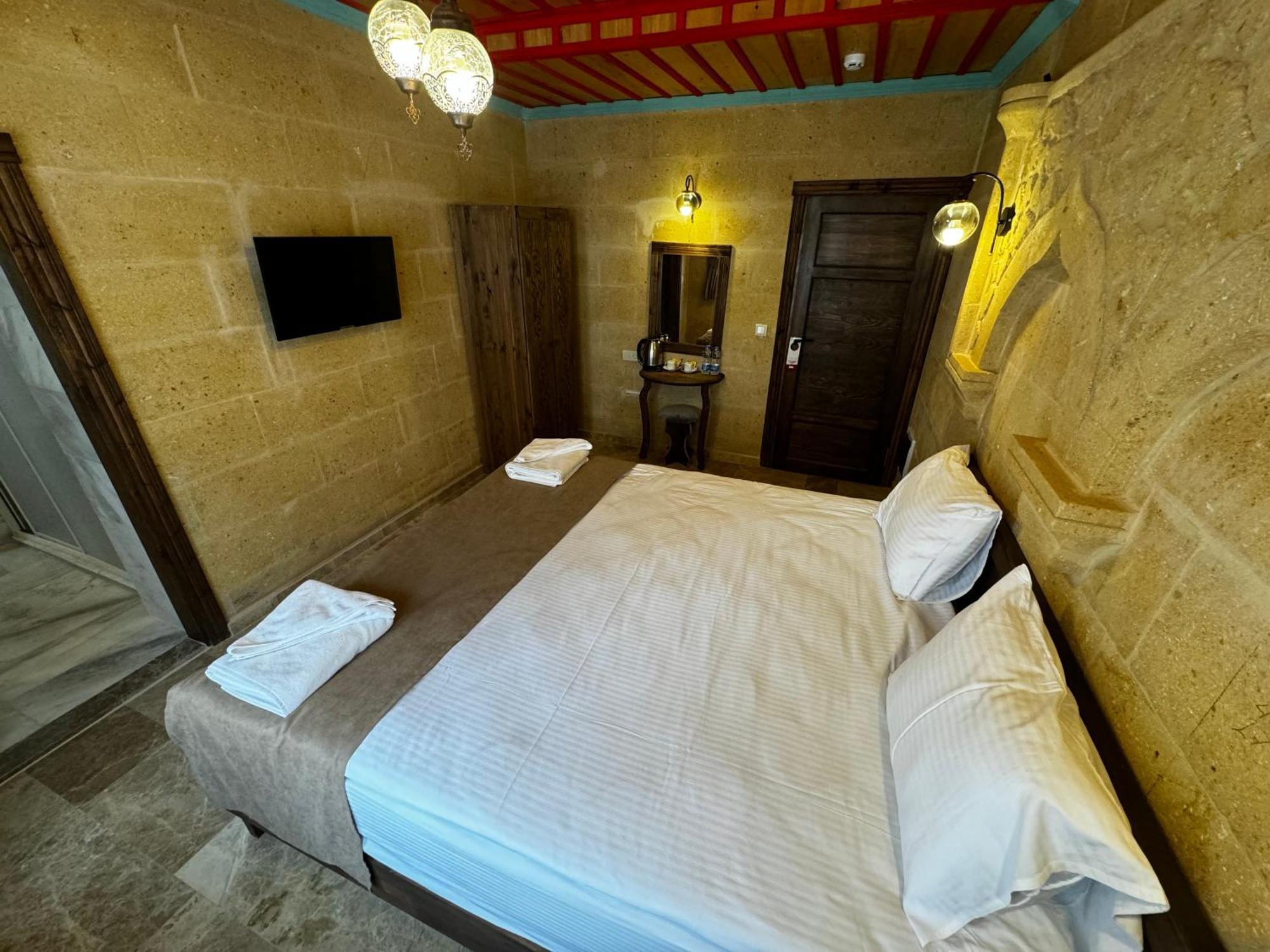 Rustic Caves Otel Göreme Dış mekan fotoğraf