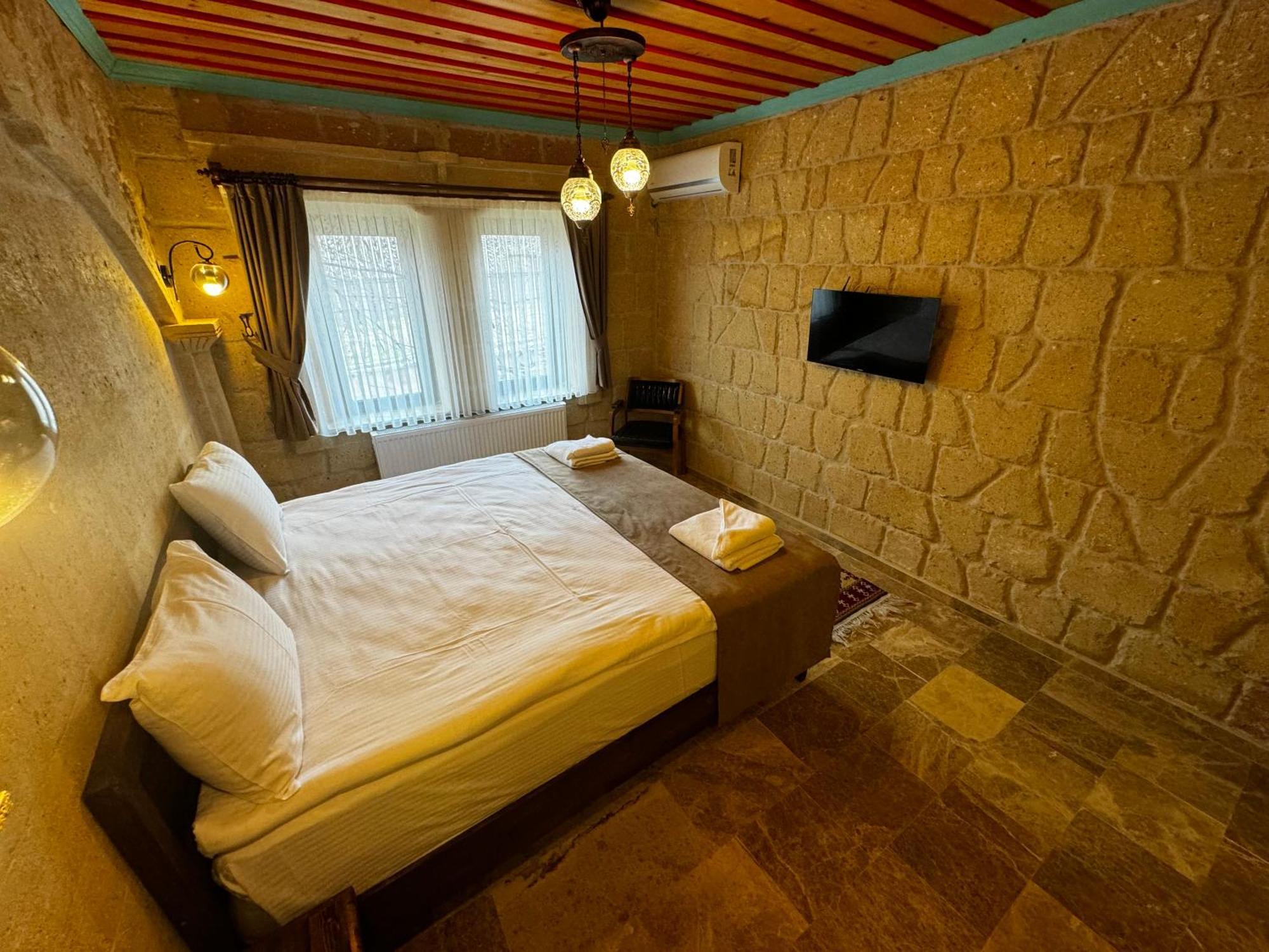 Rustic Caves Otel Göreme Dış mekan fotoğraf