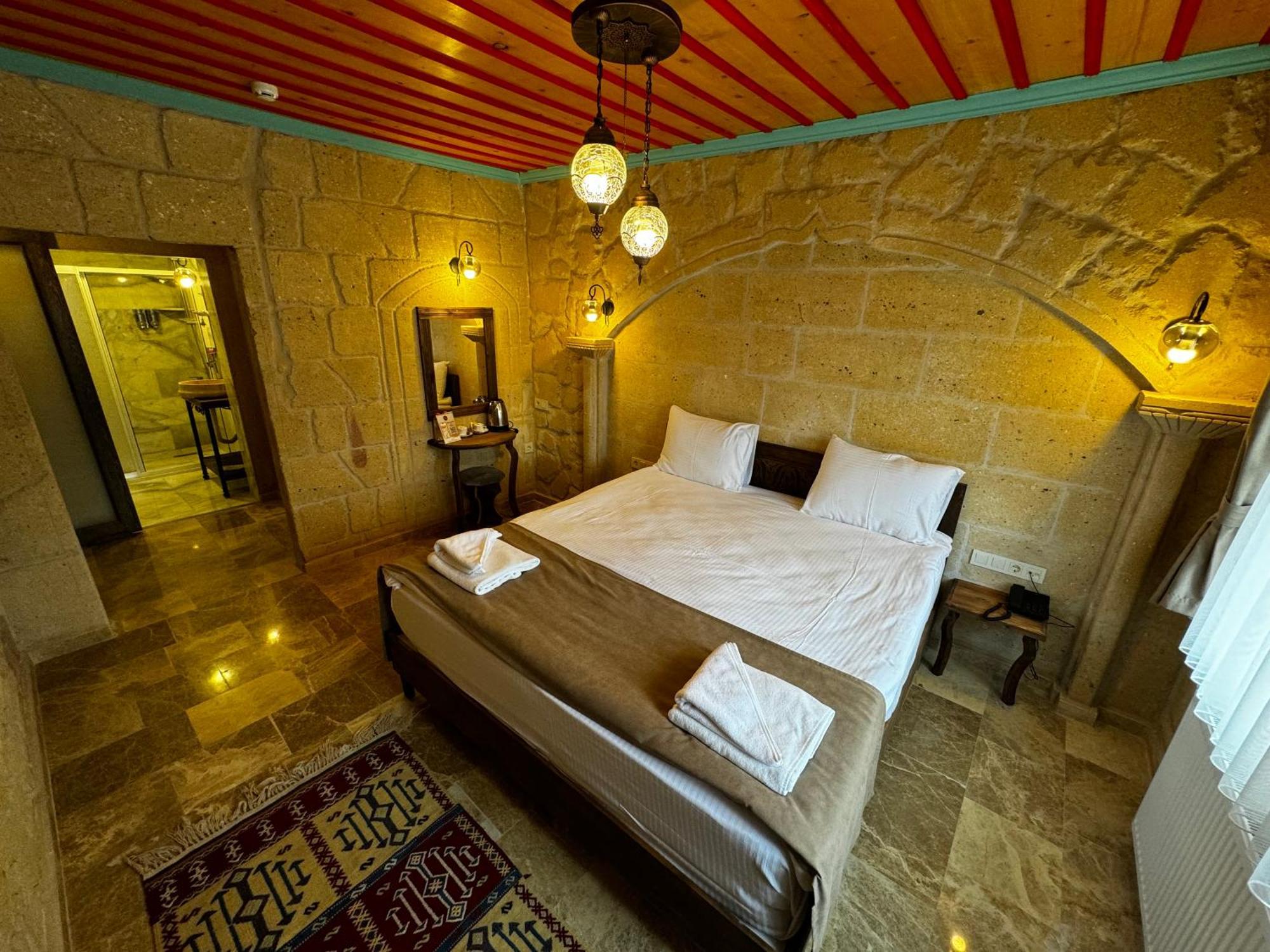 Rustic Caves Otel Göreme Dış mekan fotoğraf